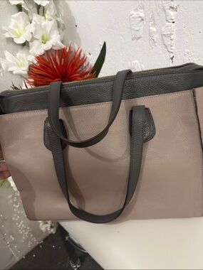 Two-Tone Tote Bag in Taupe and Black